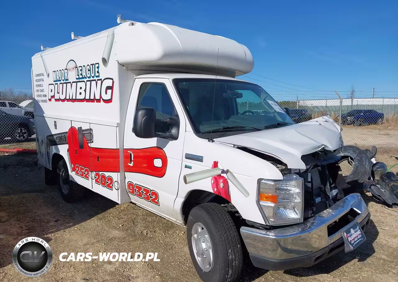 2019 Ford E-350 Cutaway