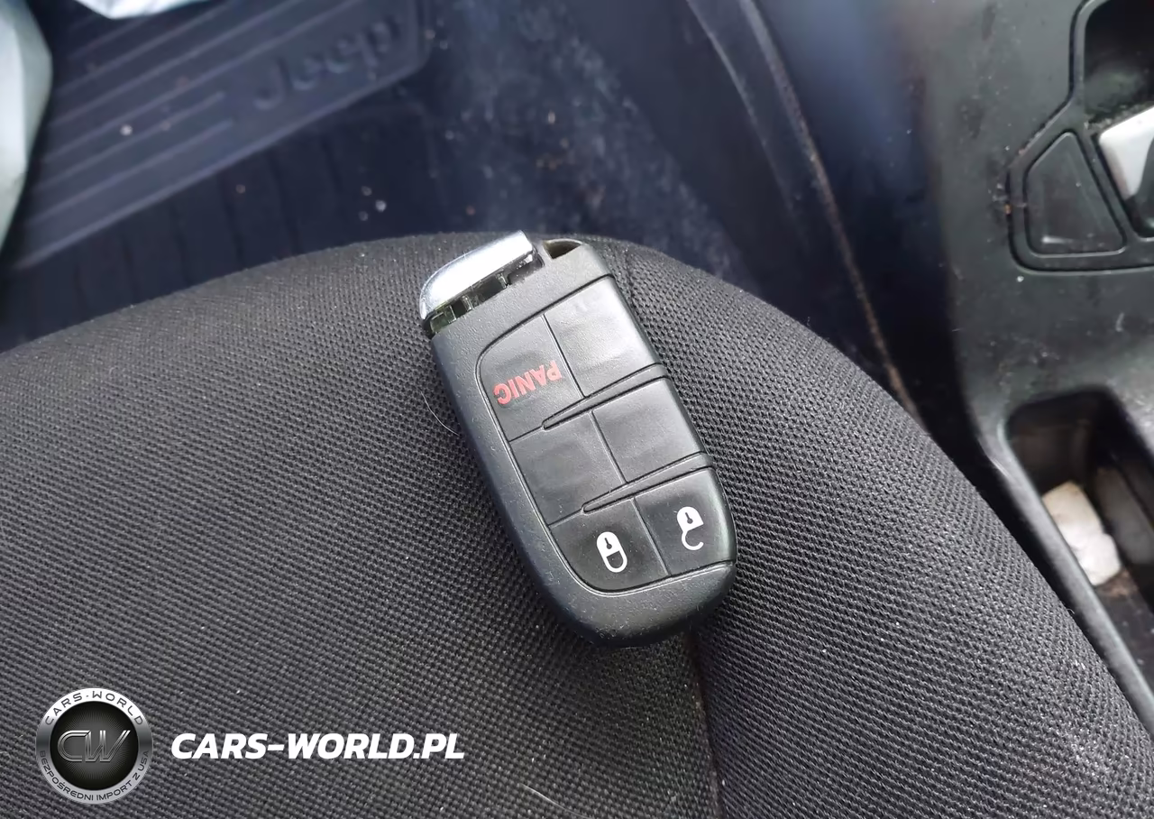 2020 Jeep Renegade Sport 4X4 VIN:ZACNJBAB5LPL63002 - 11