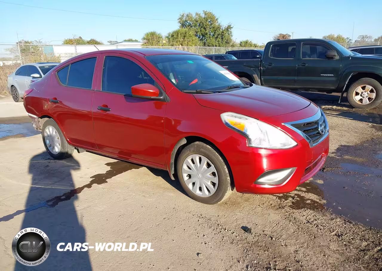 2018 Nissan Versa 1.6 S+