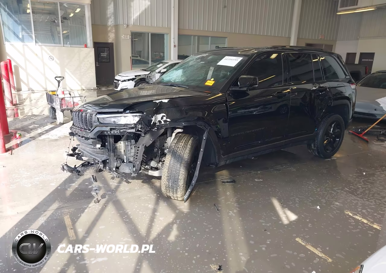 2023 Jeep Grand Cherokee Altitude X 4X4 VIN:1C4RJHAG3PC632336 - 2