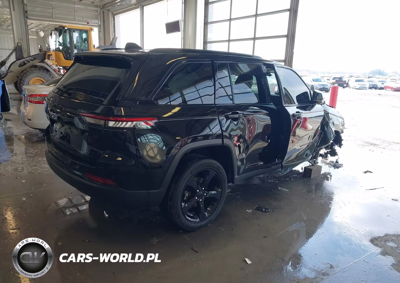 2023 Jeep Grand Cherokee Altitude X 4X4 VIN:1C4RJHAG3PC632336 - 4