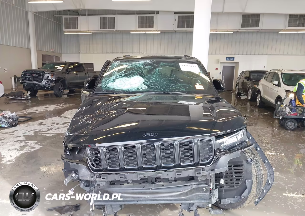 2023 Jeep Grand Cherokee Altitude X 4X4 VIN:1C4RJHAG3PC632336 - 6