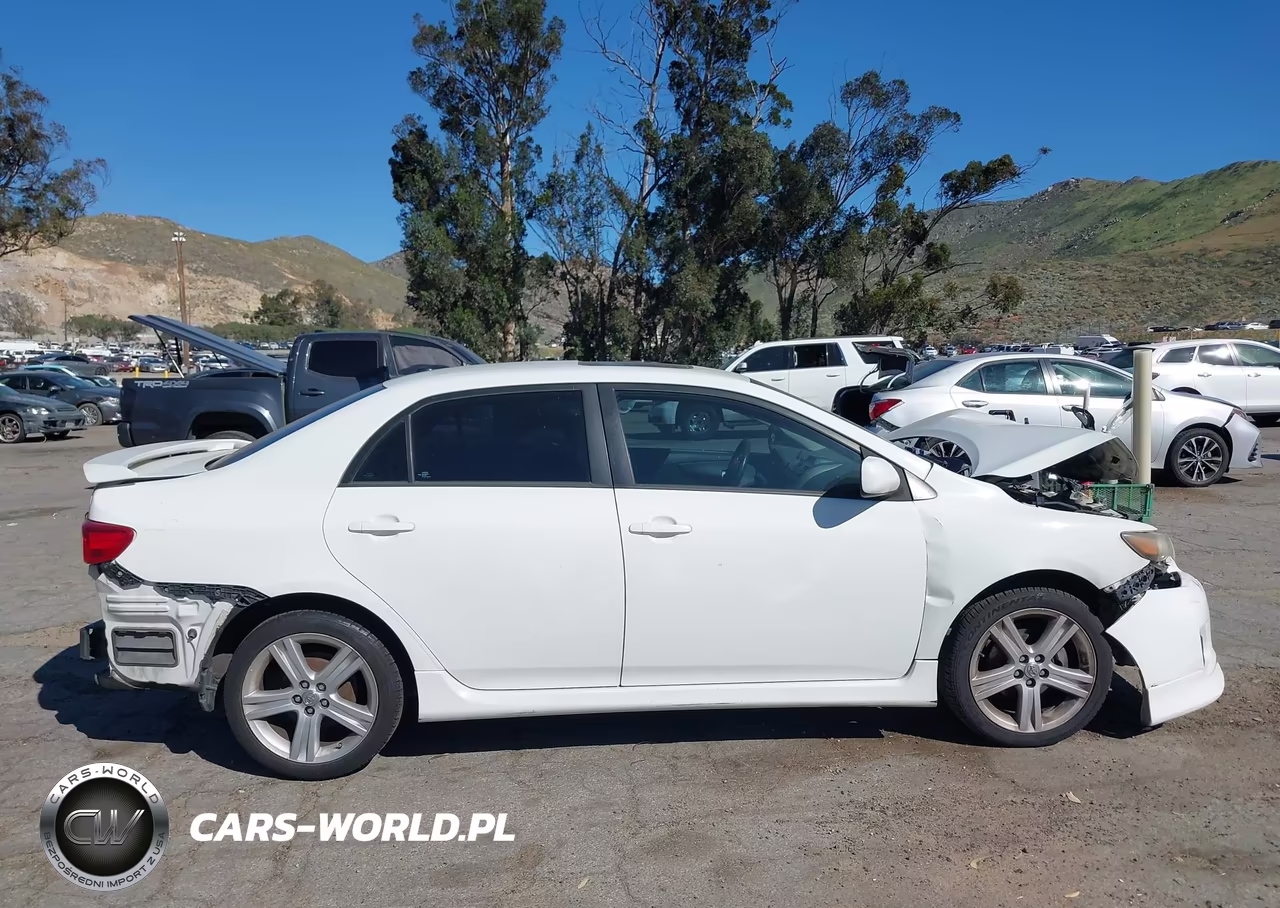 2013 Toyota Corolla S VIN:5YFBU4EE8DP110900 - 13