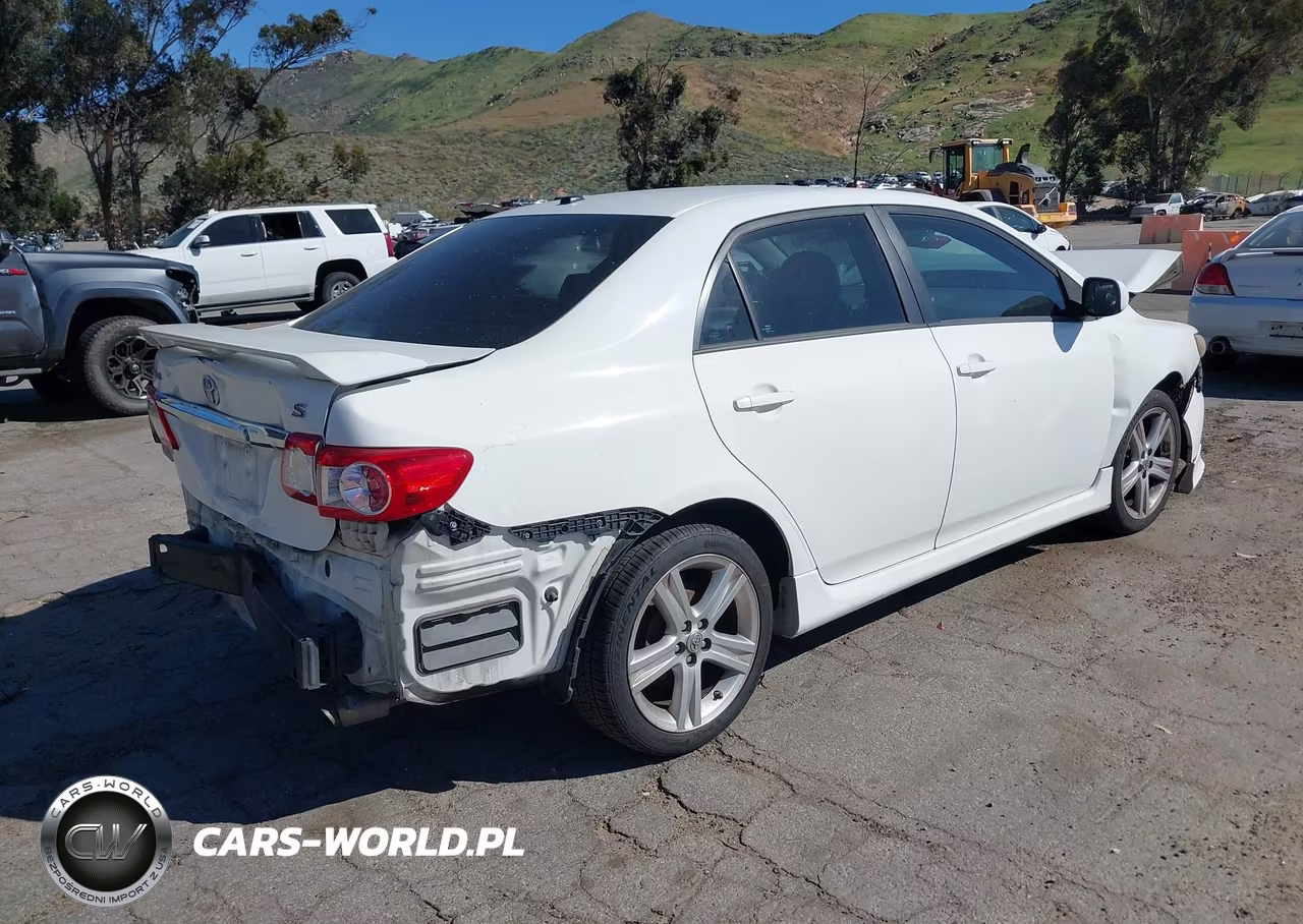 2013 Toyota Corolla S VIN:5YFBU4EE8DP110900 - 4