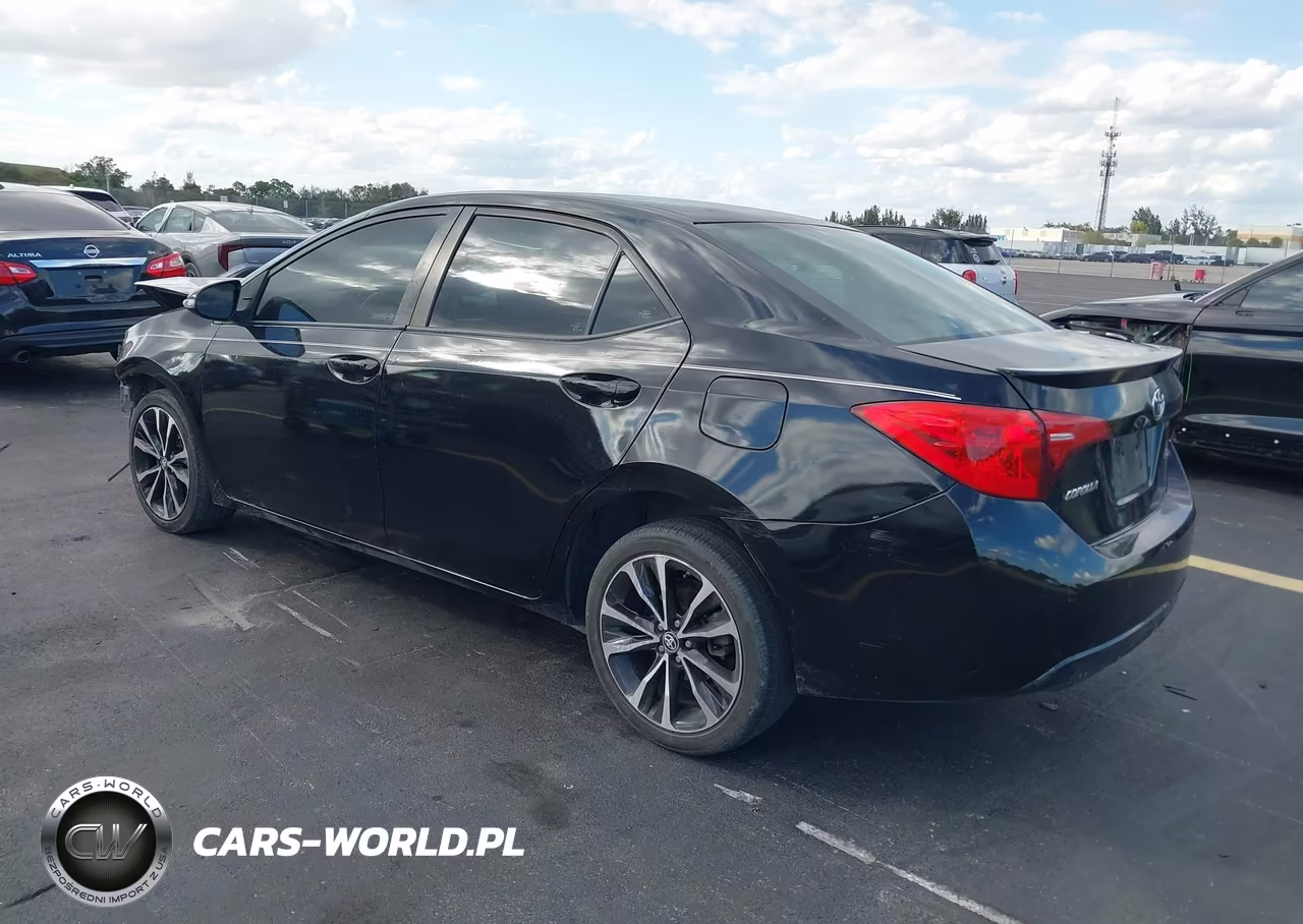 2017 Toyota Corolla Se VIN:5YFBURHE9HP621322 - 3