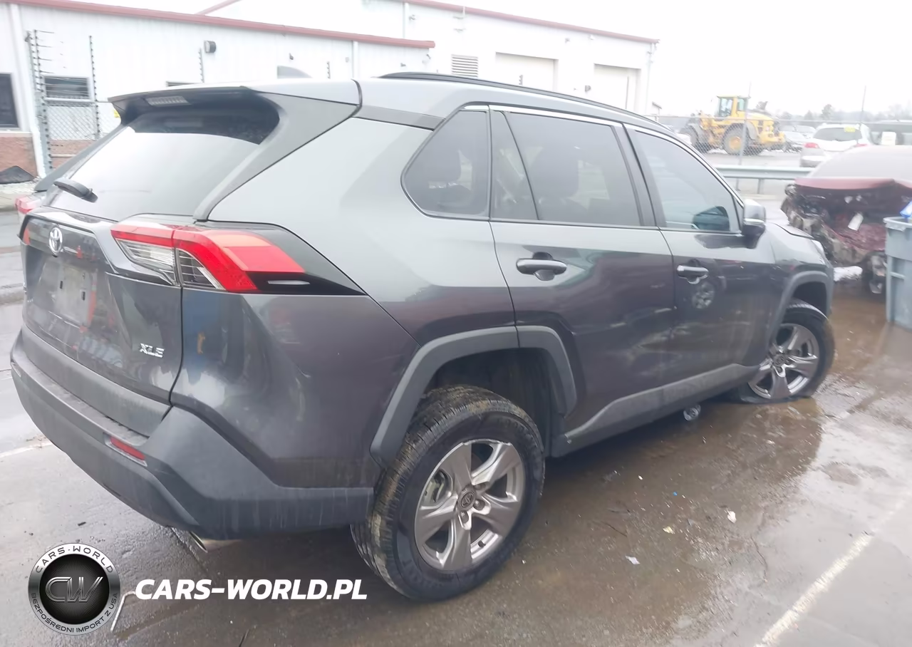 2022 Toyota Rav4 Xle VIN:2T3W1RFV9NC206792 - 4
