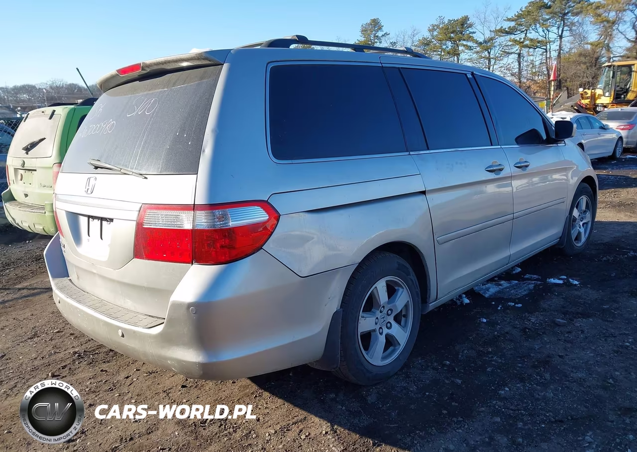 2007 Honda Odyssey Touring VIN:5FNRL38867B110928 - 4
