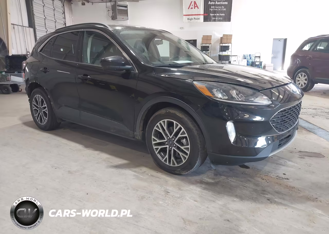 2020 Ford Escape Sel