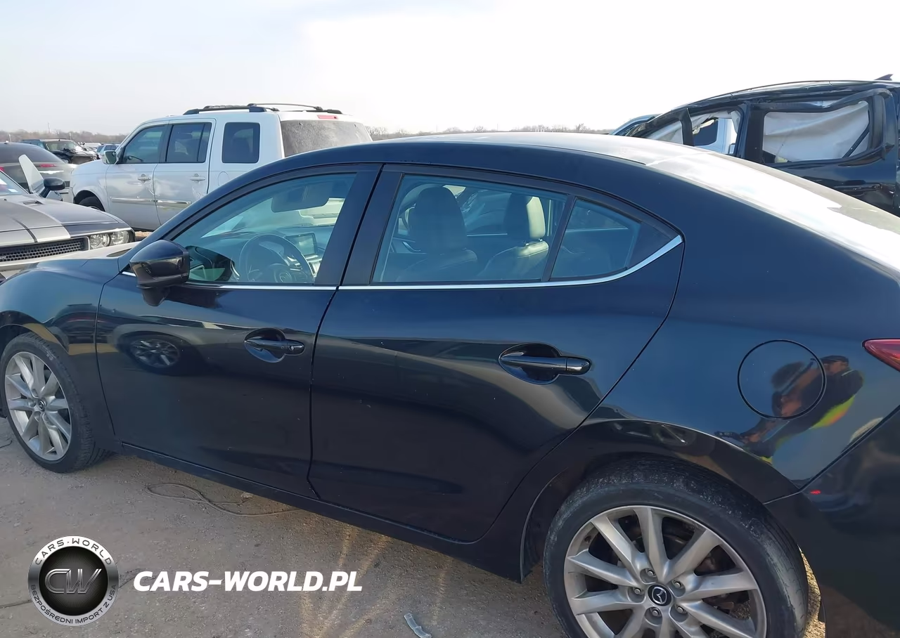 2017 Mazda Mazda3 Touring VIN:3MZBN1V79HM114431 - 14