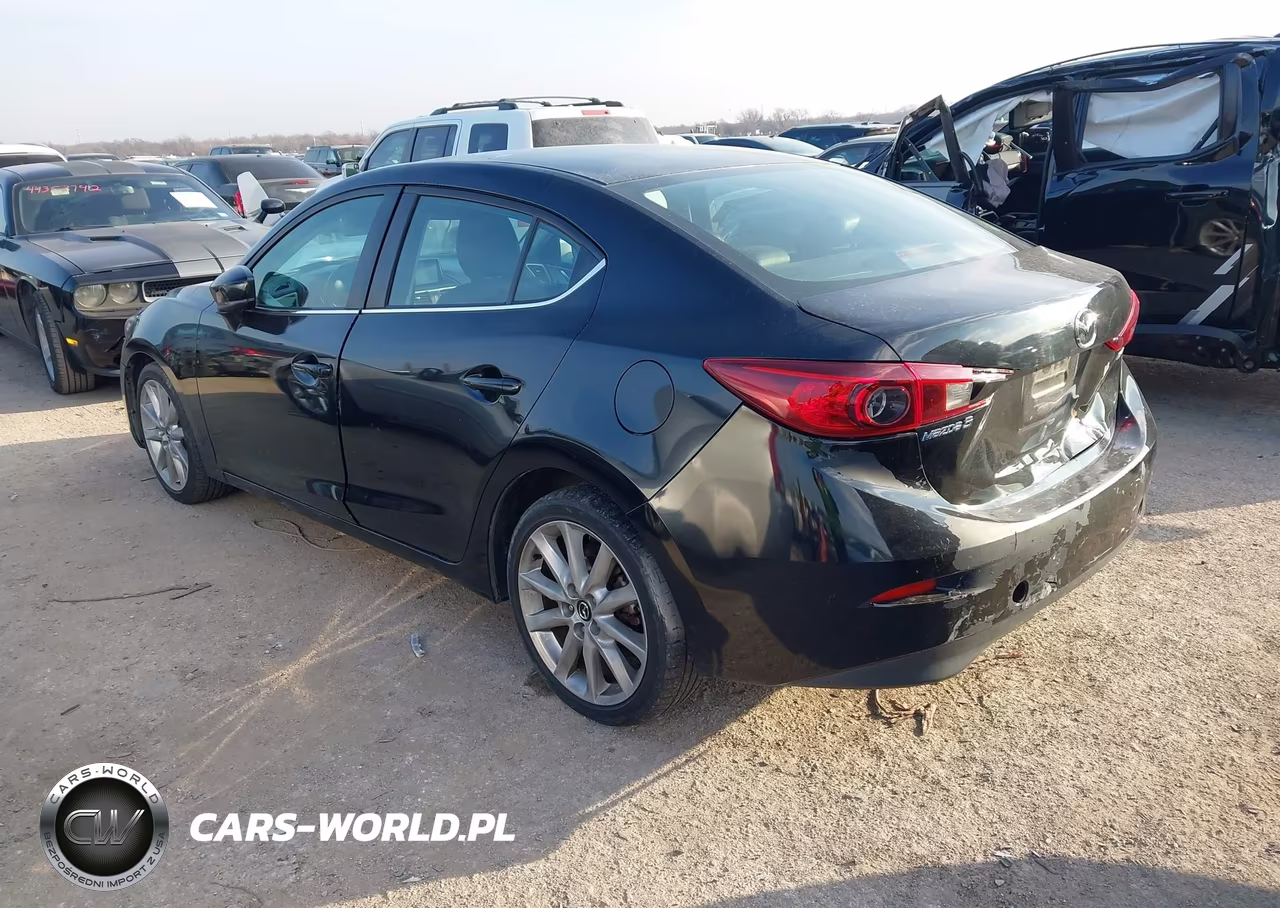 2017 Mazda Mazda3 Touring VIN:3MZBN1V79HM114431 - 3