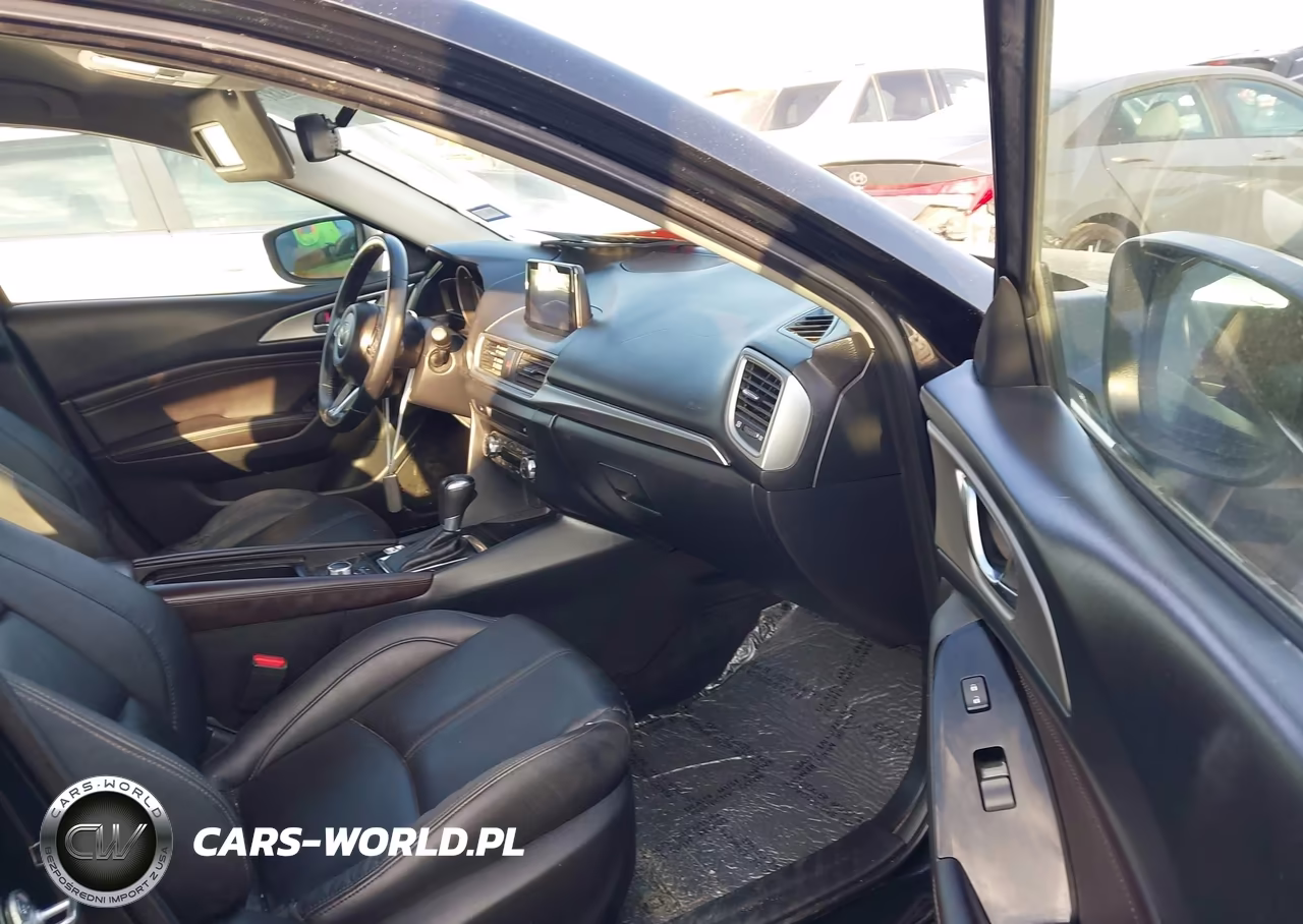 2017 Mazda Mazda3 Touring VIN:3MZBN1V79HM114431 - 5