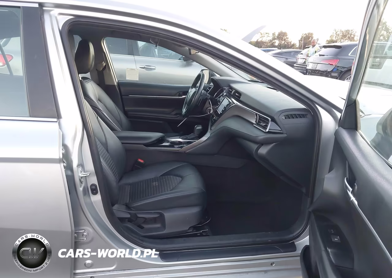 2020 Toyota Camry Se VIN:4T1G11AK0LU989749 - 5