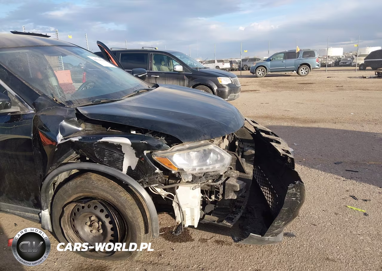 2015 Nissan Rogue S VIN:KNMAT2MV8FP578313 - 6