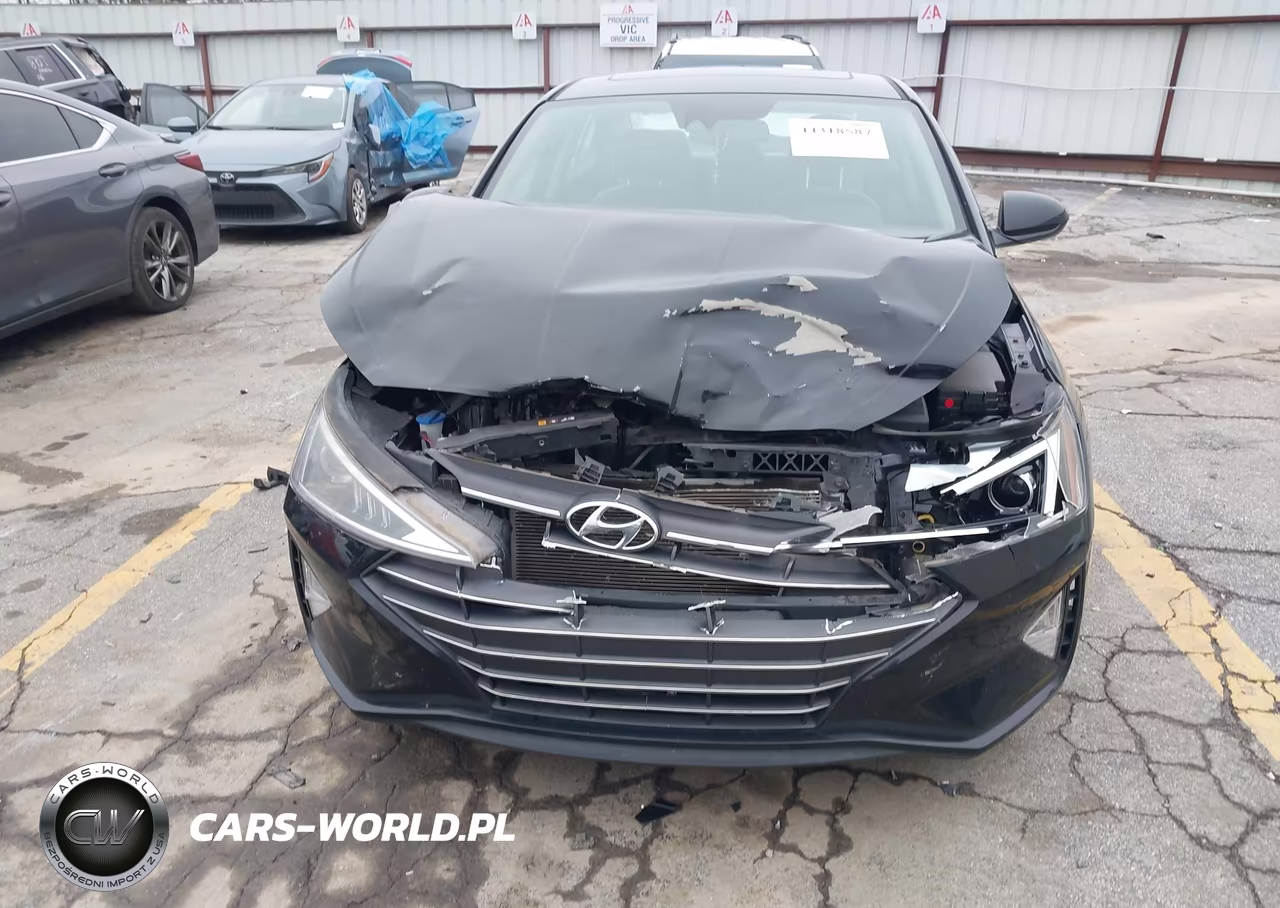2019 Hyundai Elantra Value Edition VIN:KMHD84LF8KU859121 - 12
