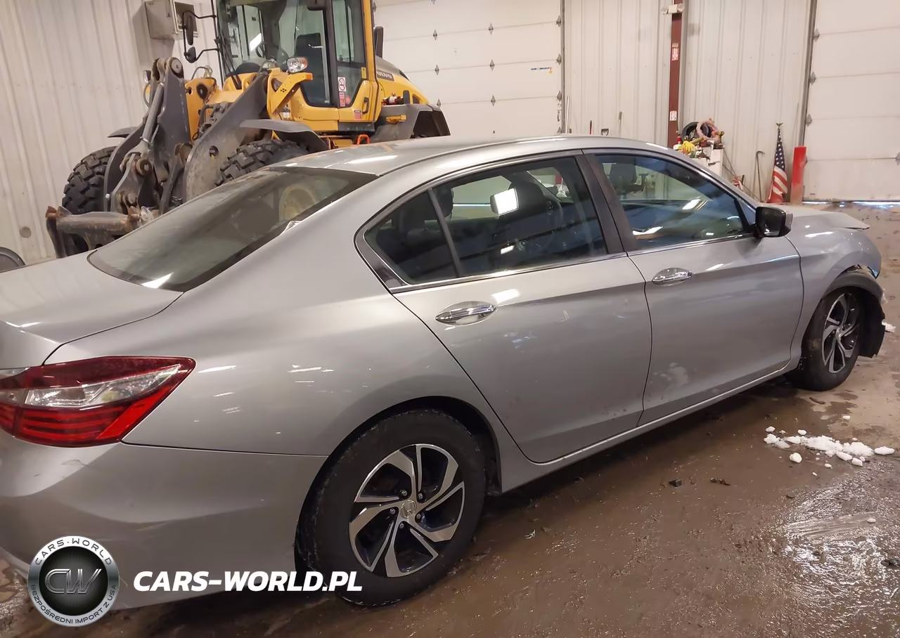 2017 Honda Accord Lx VIN:1HGCR2F38HA279642 - 4