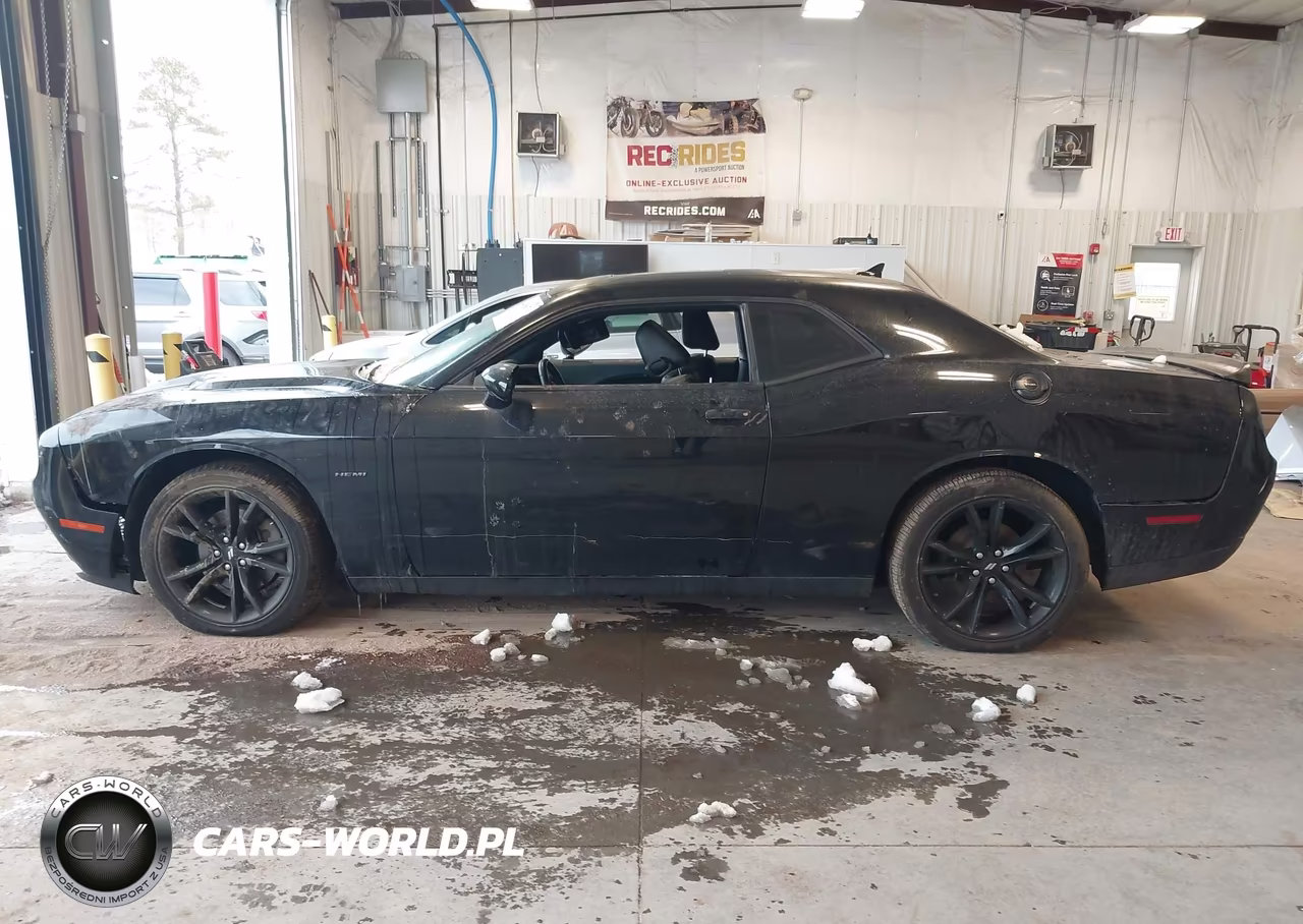 2017 Dodge Challenger R-T Plus VIN:2C3CDZBT2HH636413 - 14