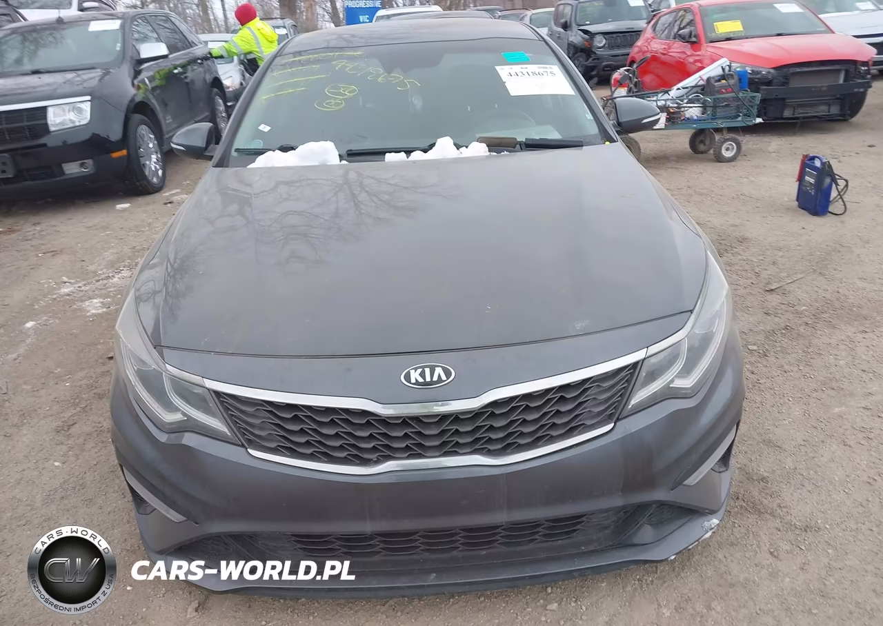 2019 Kia Optima Lx VIN:5XXGT4L36KG377419 - 11
