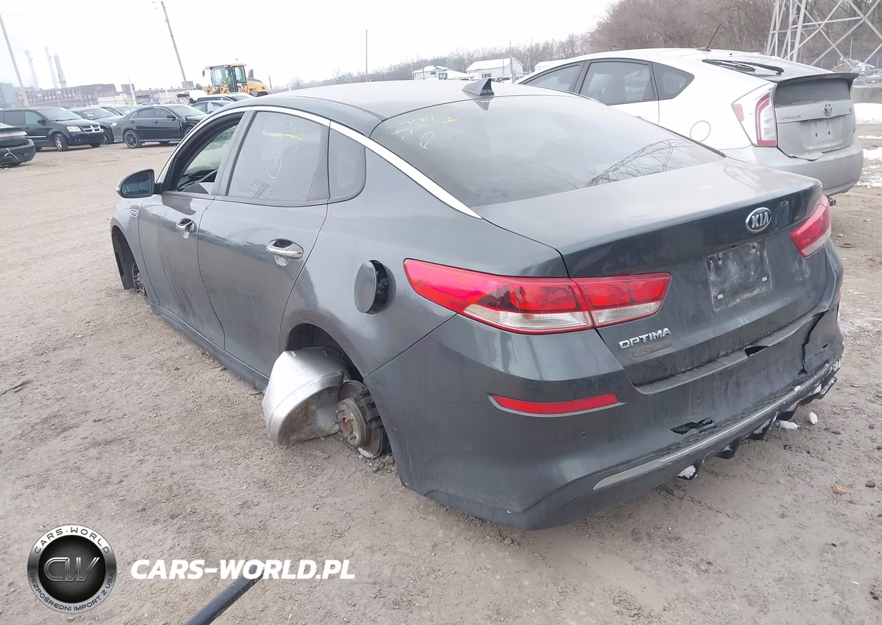 2019 Kia Optima Lx VIN:5XXGT4L36KG377419 - 3