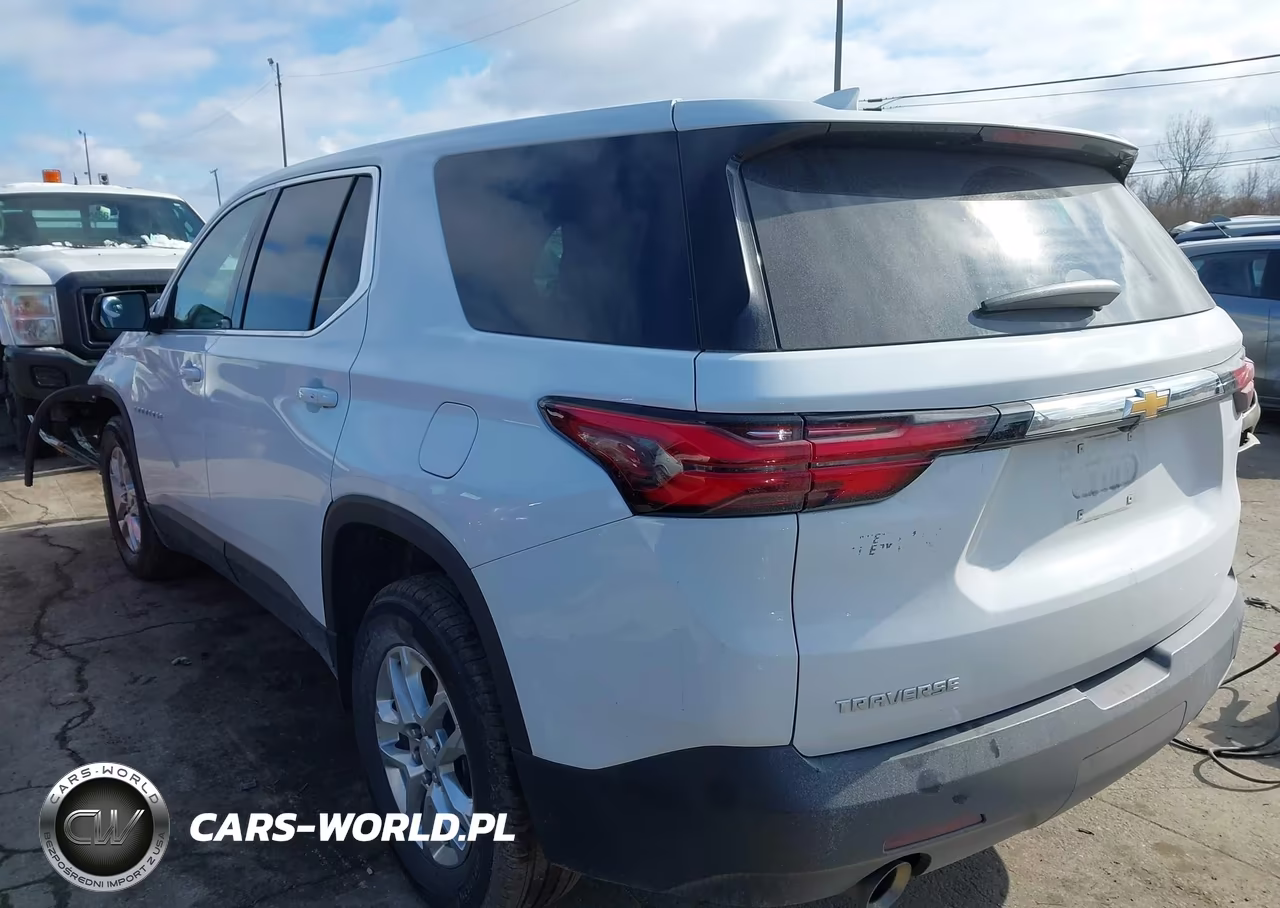 2023 Chevrolet Traverse Fwd Ls VIN:1GNERFKW1PJ342536 - 3