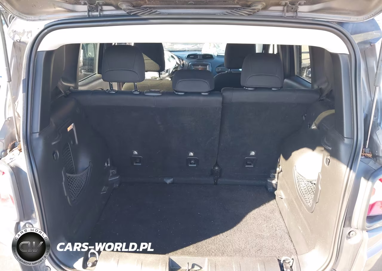 2018 Jeep Renegade Latitude Fwd VIN:ZACCJABB9JPJ20984 - 17