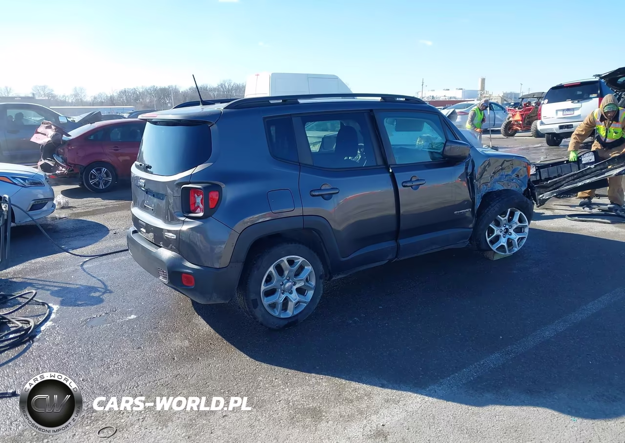 2018 Jeep Renegade Latitude Fwd VIN:ZACCJABB9JPJ20984 - 4