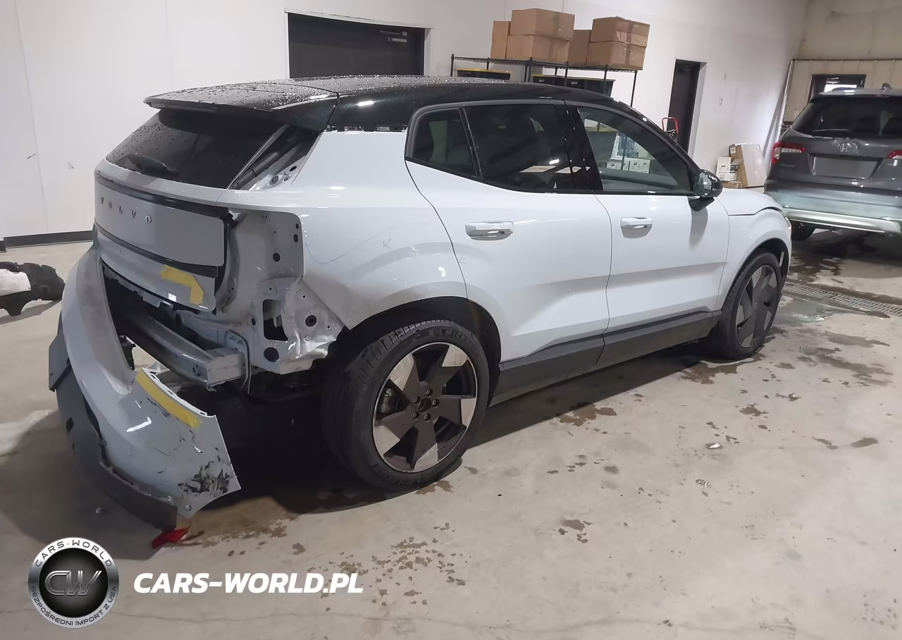 2025 Volvo Ex30 Ultra Twin Motor Performance, Fully Electric VIN:YV4EK3ZL4SS147781 - 4