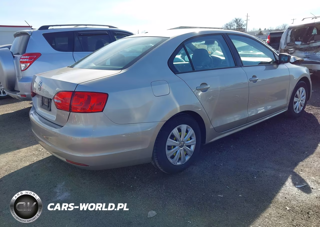 2014 Volkswagen Jetta 2.0L S VIN:3VW2K7AJ3EM316545 - 4