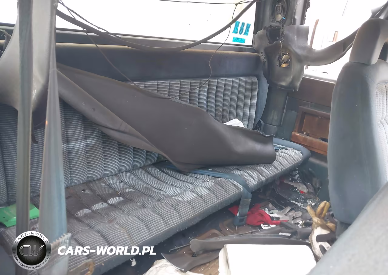 1988 Chevrolet Gmt-400 C3500 VIN:2GCHC39N5J1236823 - 8
