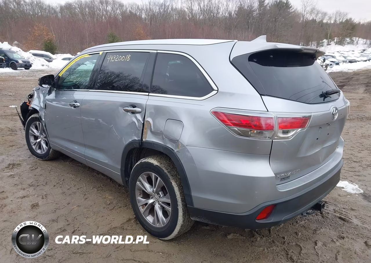 2015 Toyota Highlander Xle V6 VIN:5TDKKRFHXFS098951 - 3