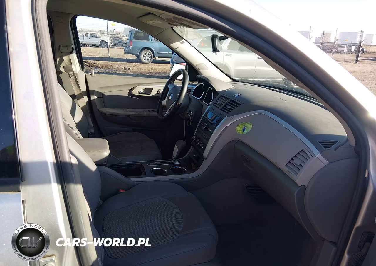 2011 Chevrolet Traverse Ls VIN:1GNKVEED4BJ172197 - 5