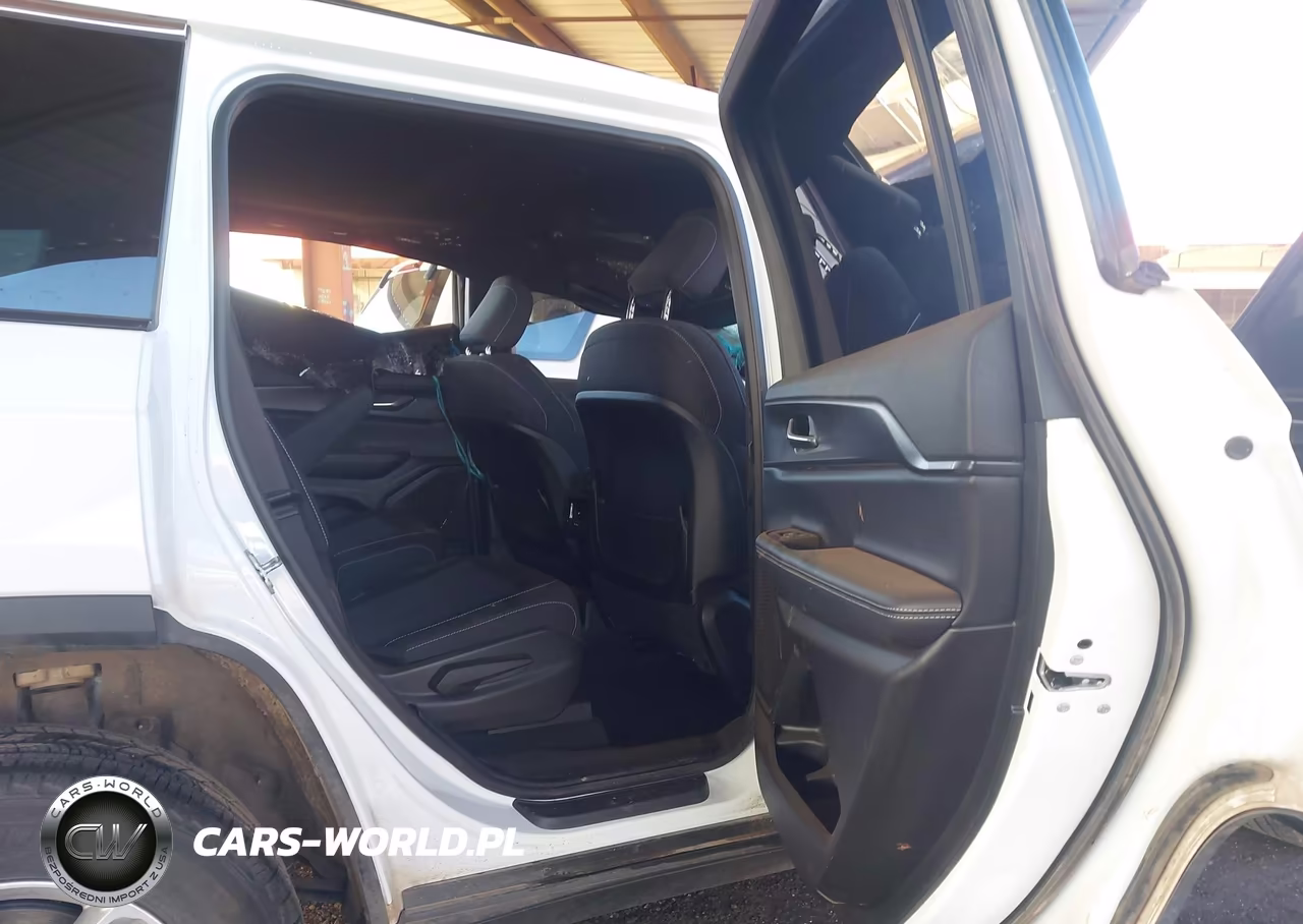 2025 Jeep Grand Cherokee L Laredo 4X4 VIN:1C4RJKAG0S8723024 - 8