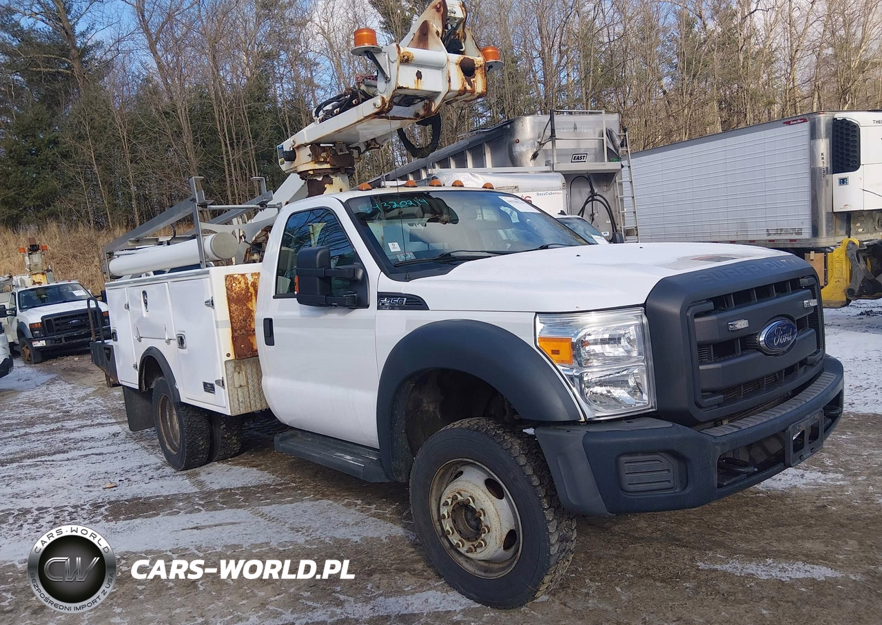 2015 Ford F-450 Chassis Xl