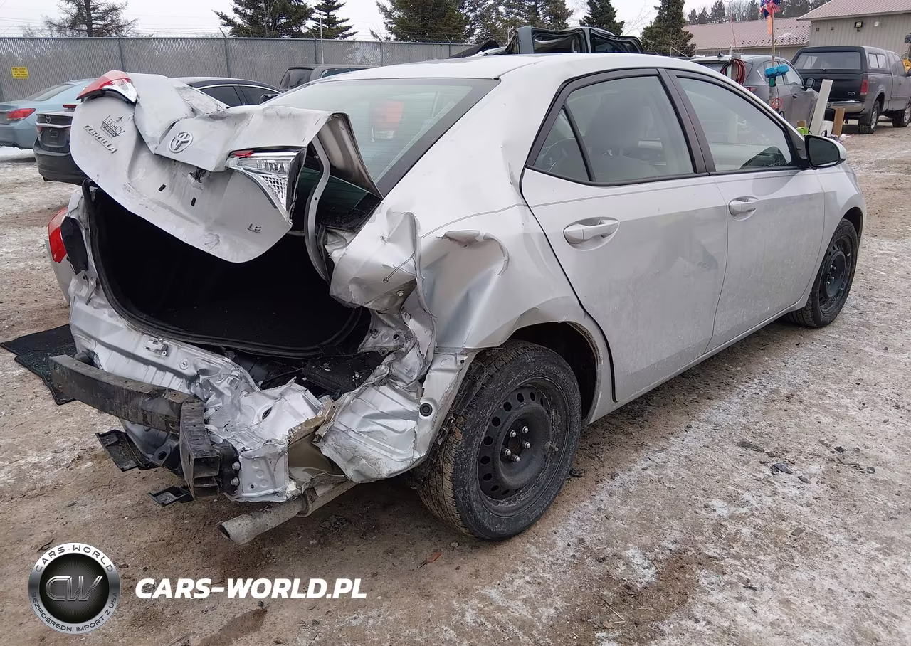 2018 Toyota Corolla Le VIN:2T1BURHE2JC982350 - 4