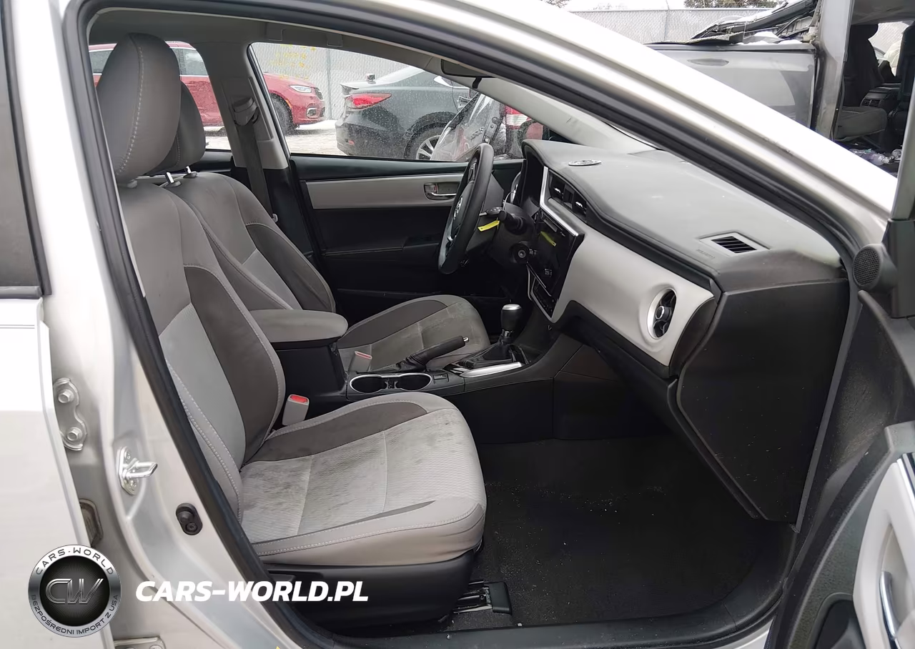 2018 Toyota Corolla Le VIN:2T1BURHE2JC982350 - 5