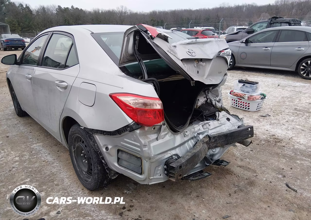 2018 Toyota Corolla Le VIN:2T1BURHE2JC982350 - 6