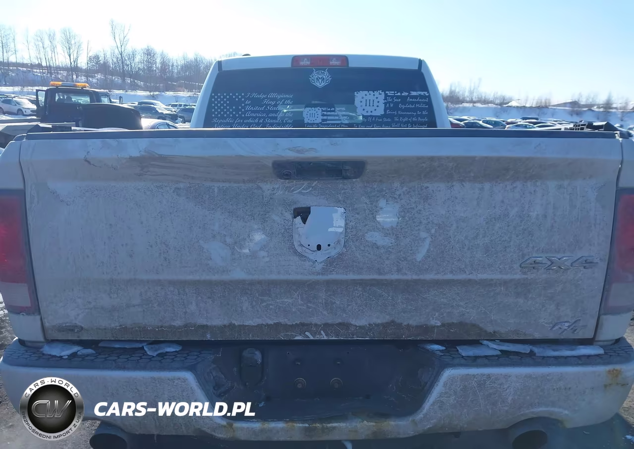 2018 Ram 1500 Express 4X4 6'4 Box VIN:1C6RR7FT5JS124527 - 16