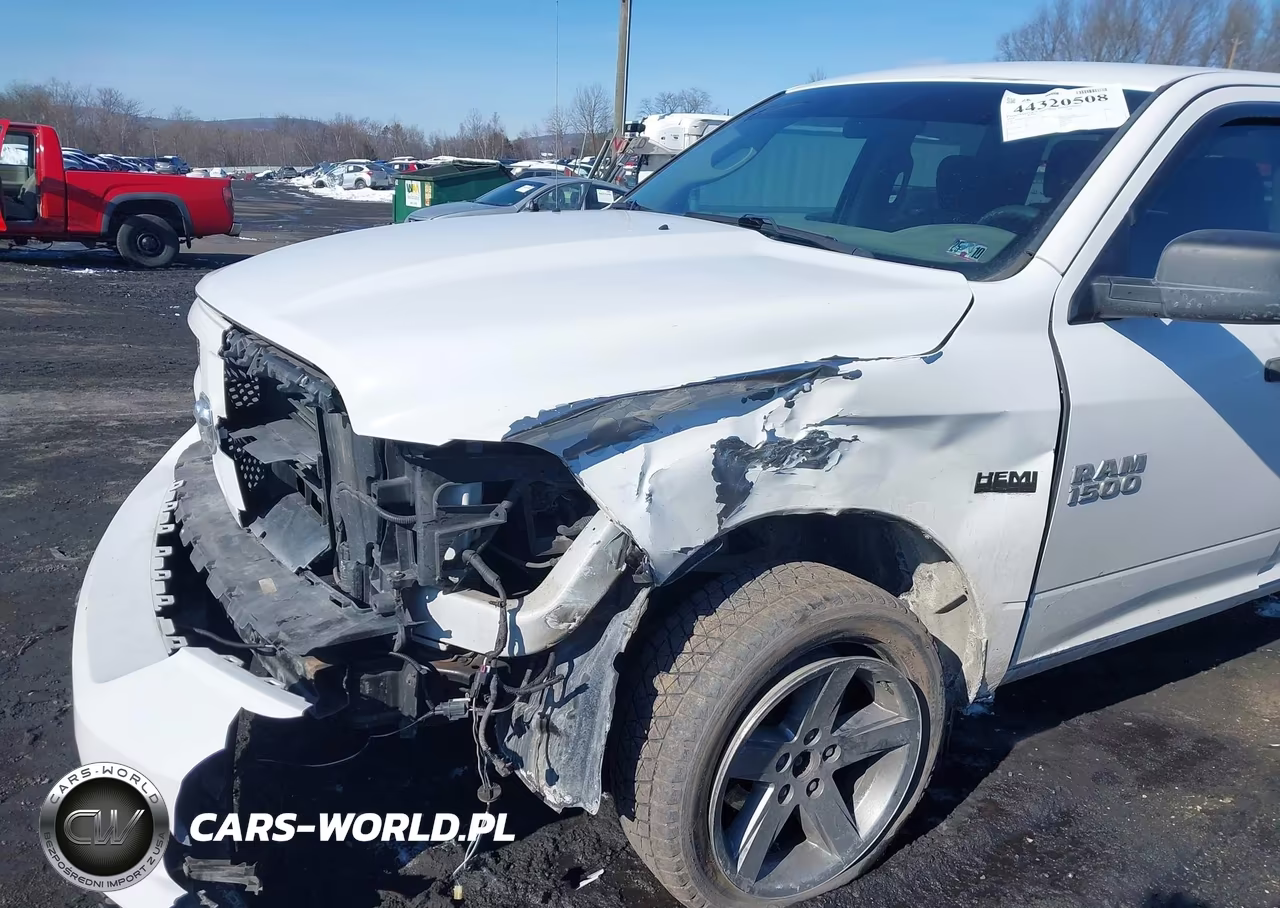 2018 Ram 1500 Express 4X4 6'4 Box VIN:1C6RR7FT5JS124527 - 6
