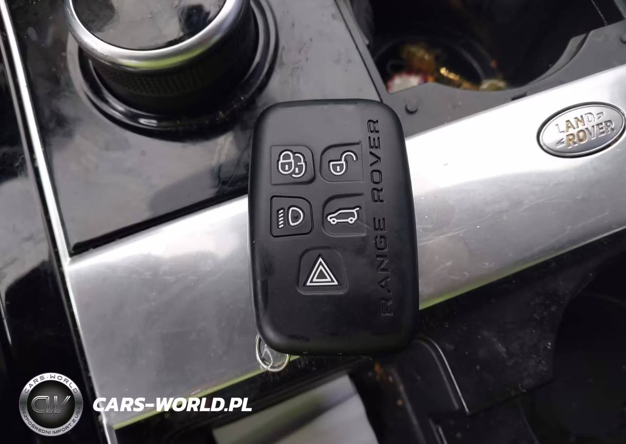 2020 Land Rover Range Rover Velar P250 R-Dynamic S VIN:SALYK2EX6LA261283 - 11
