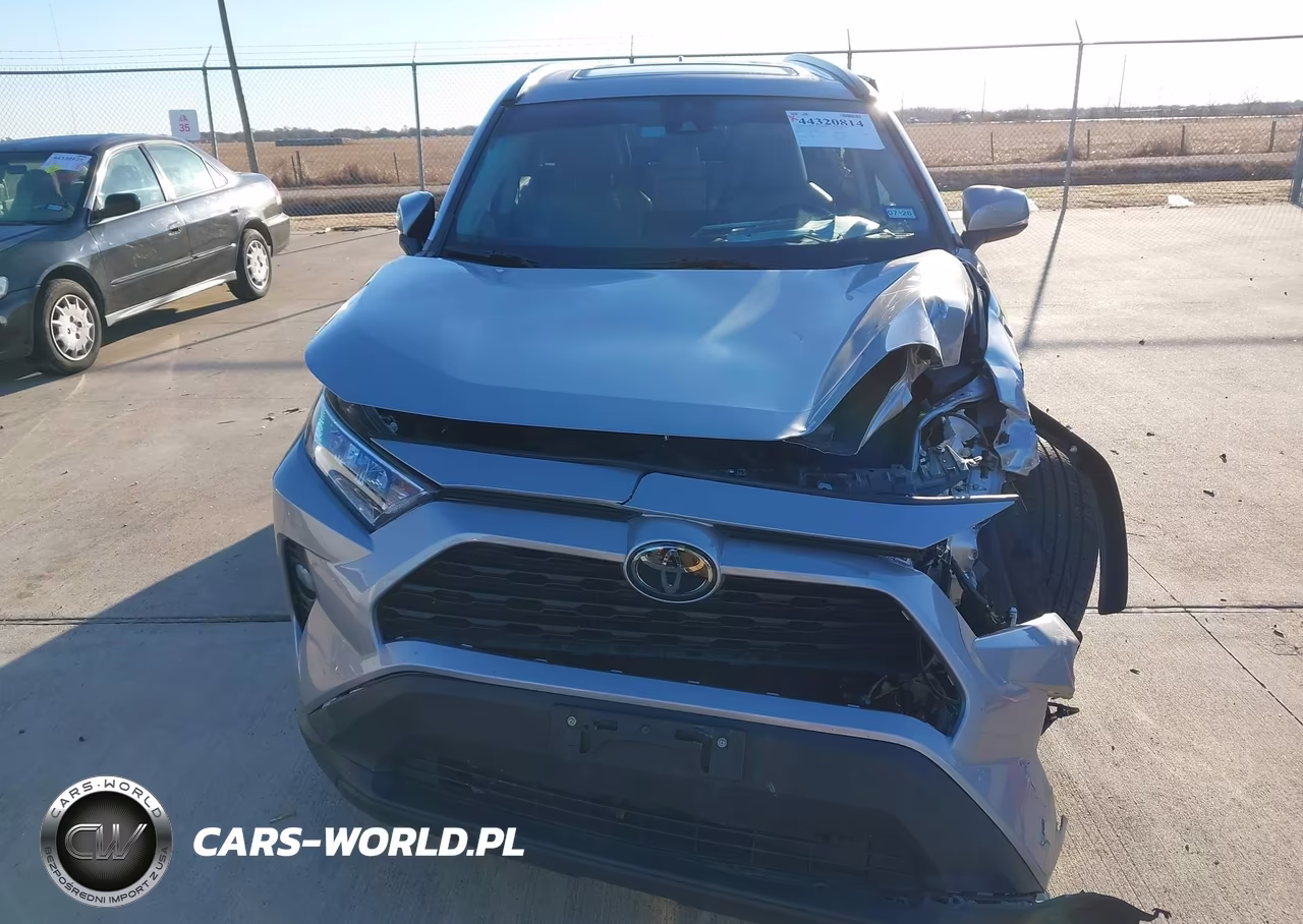 2020 Toyota Rav4 Xle Premium VIN:2T3C1RFV3LW090553 - 12