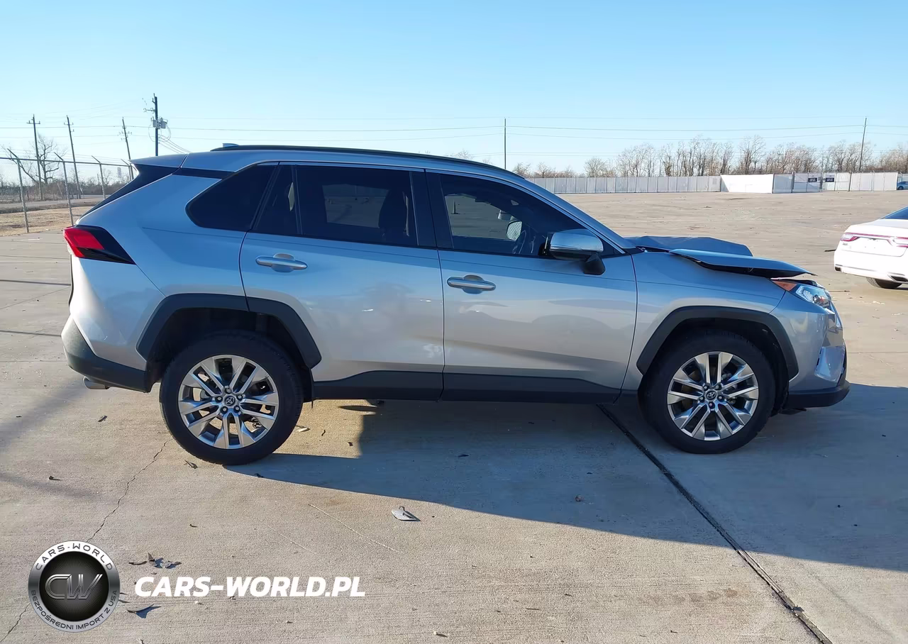 2020 Toyota Rav4 Xle Premium VIN:2T3C1RFV3LW090553 - 13