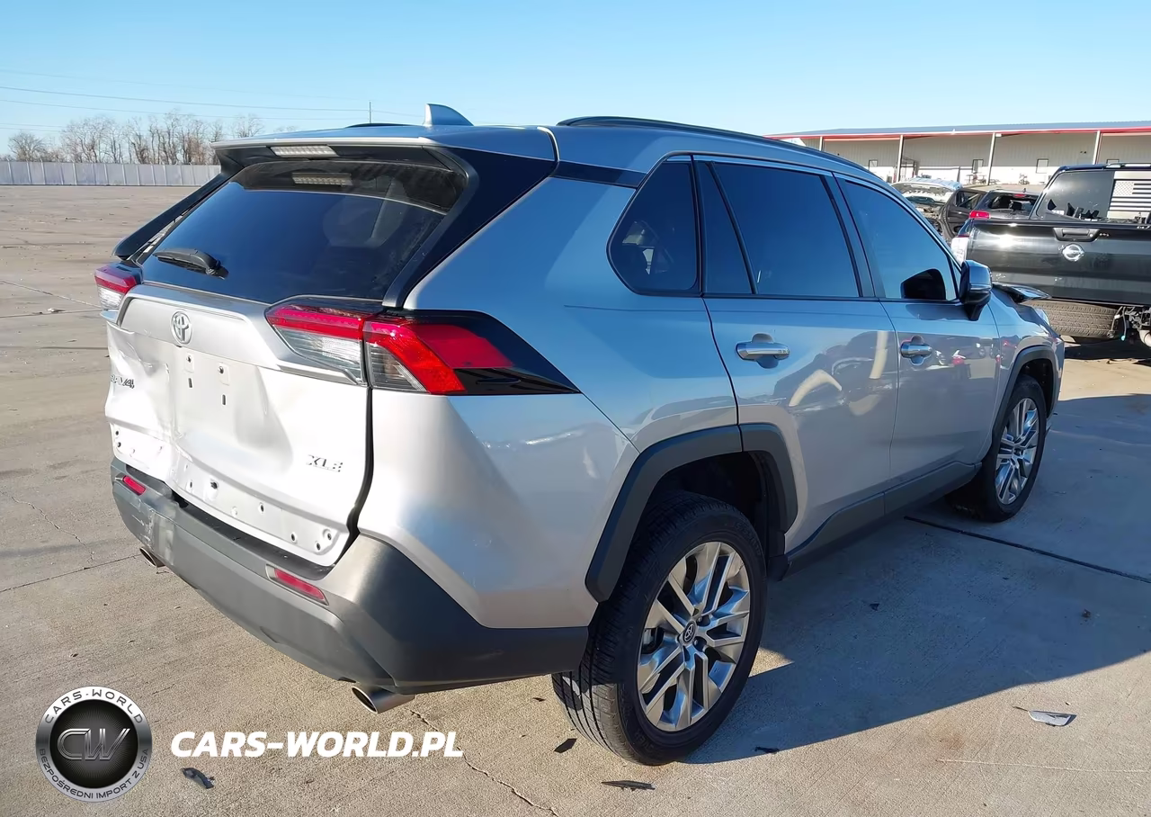 2020 Toyota Rav4 Xle Premium VIN:2T3C1RFV3LW090553 - 4