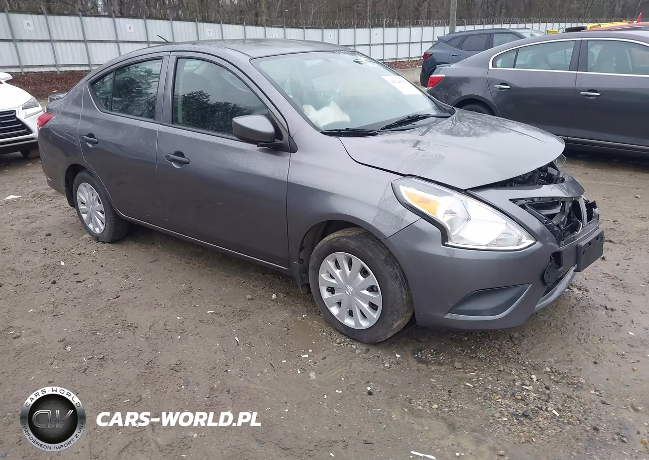 2016 Nissan Versa 1.6 S+ – zdjęcie 1 z 11