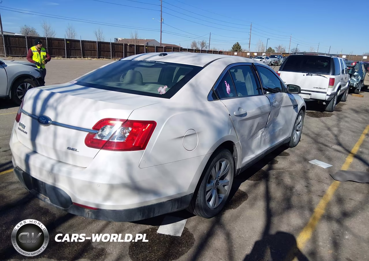2010 Ford Taurus Sel VIN:1FAHP2EW5AG106031 - 4