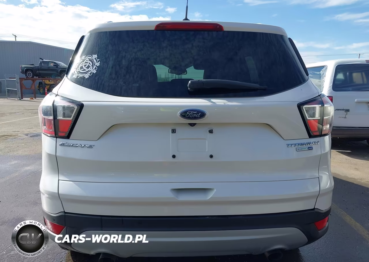 2017 Ford Escape Titanium VIN:1FMCU9JD4HUC89956 - 16