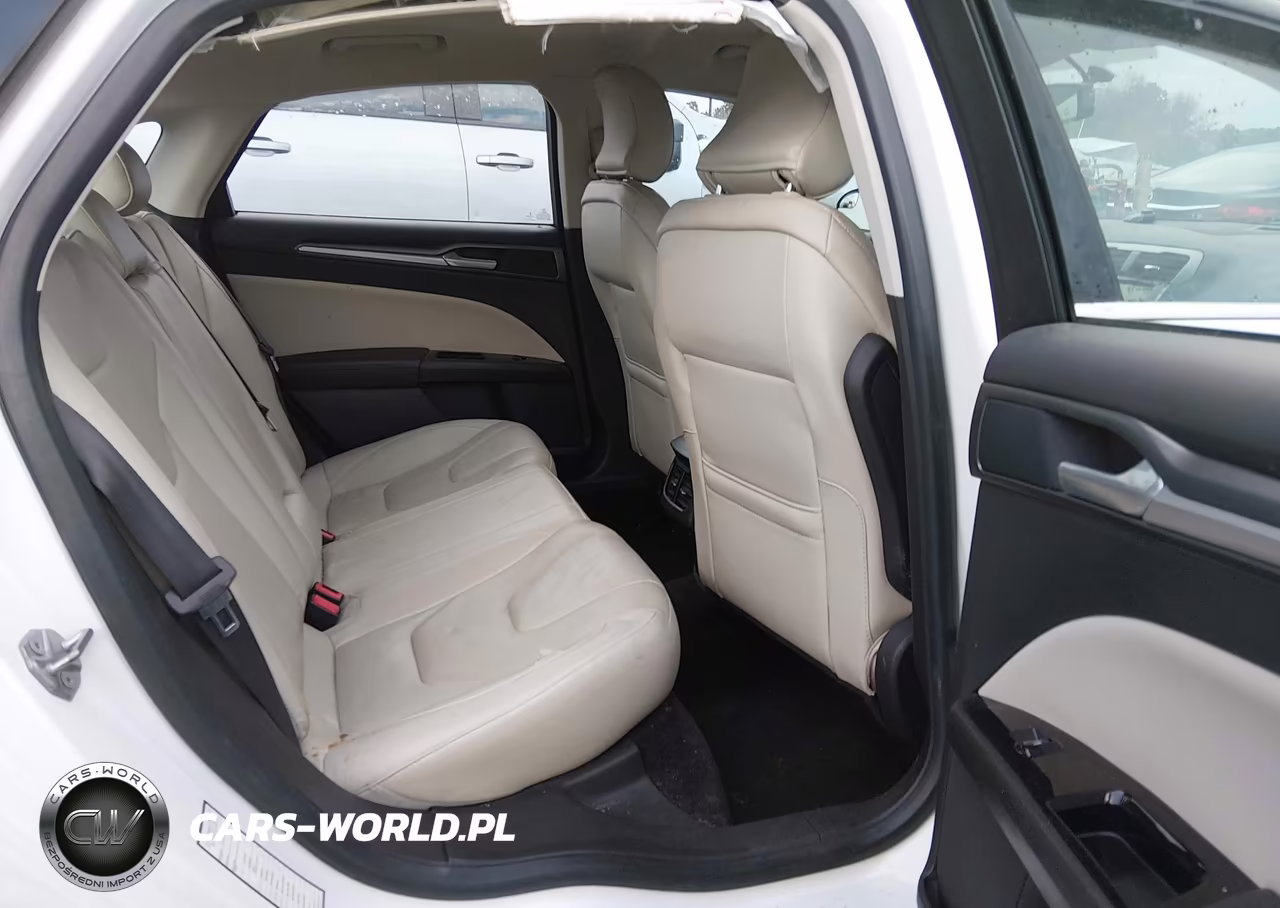 2015 Ford Fusion Titanium VIN:3FA6P0K91FR186261 - 8