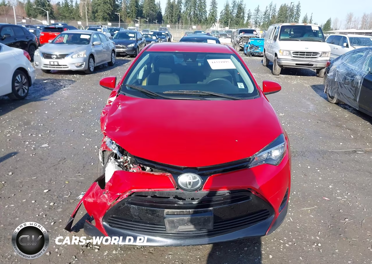 2017 Toyota Corolla Le VIN:5YFBURHE7HP713352 - 13
