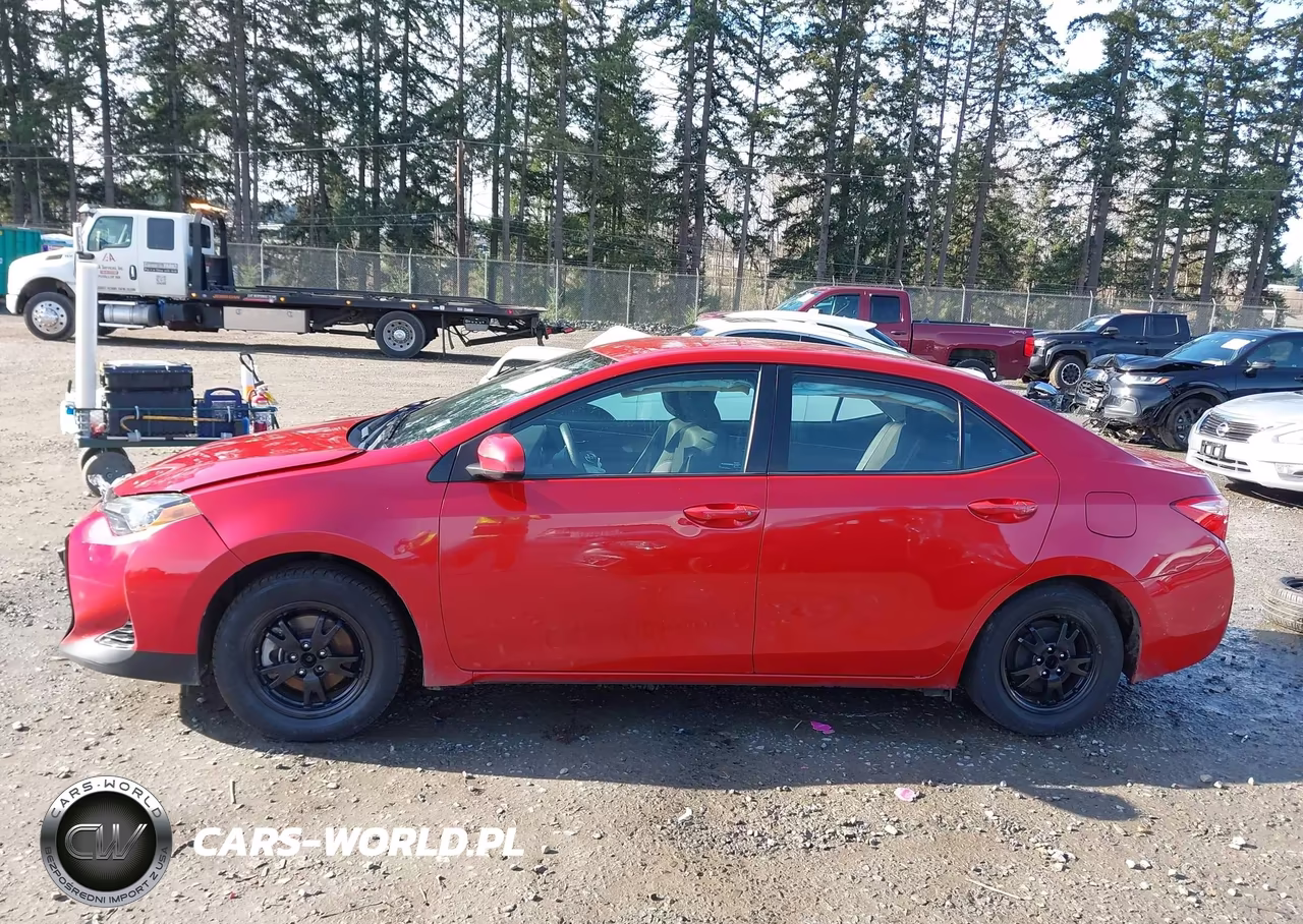 2017 Toyota Corolla Le VIN:5YFBURHE7HP713352 - 15