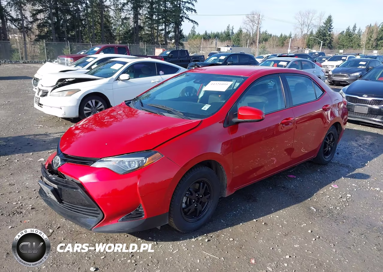 2017 Toyota Corolla Le VIN:5YFBURHE7HP713352 - 2