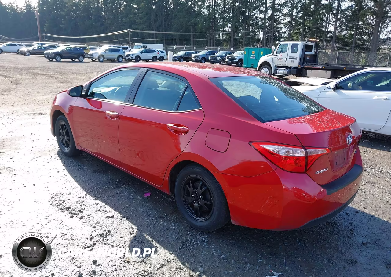 2017 Toyota Corolla Le VIN:5YFBURHE7HP713352 - 3