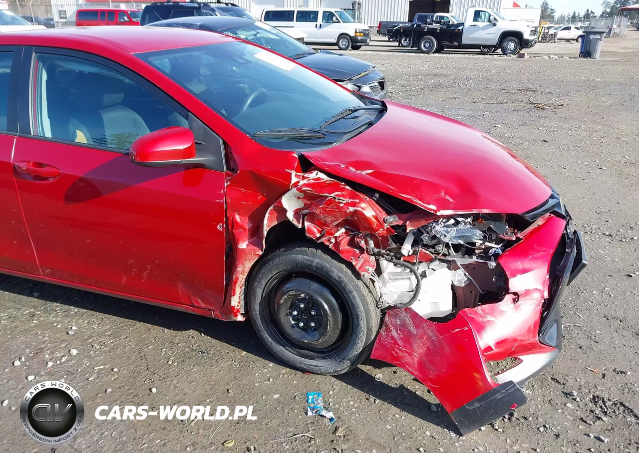 2017 Toyota Corolla Le VIN:5YFBURHE7HP713352 - 6